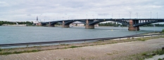Theodor-Heuss-Brücke in Mainz am Rhein